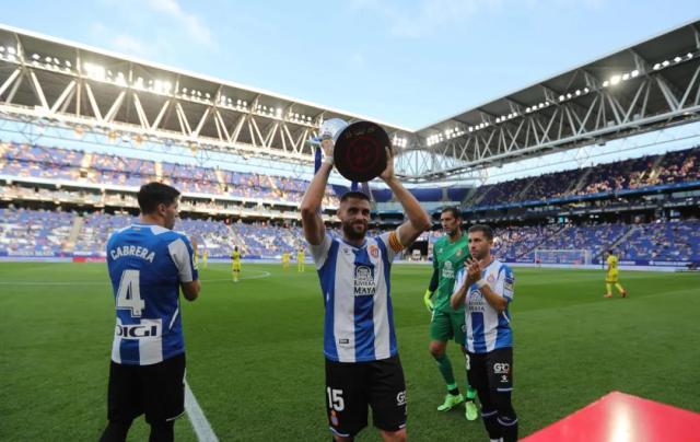 澳洲幸运10资料-武磊：重回主场恍惚刚到西班牙时 借奖杯享受荣耀